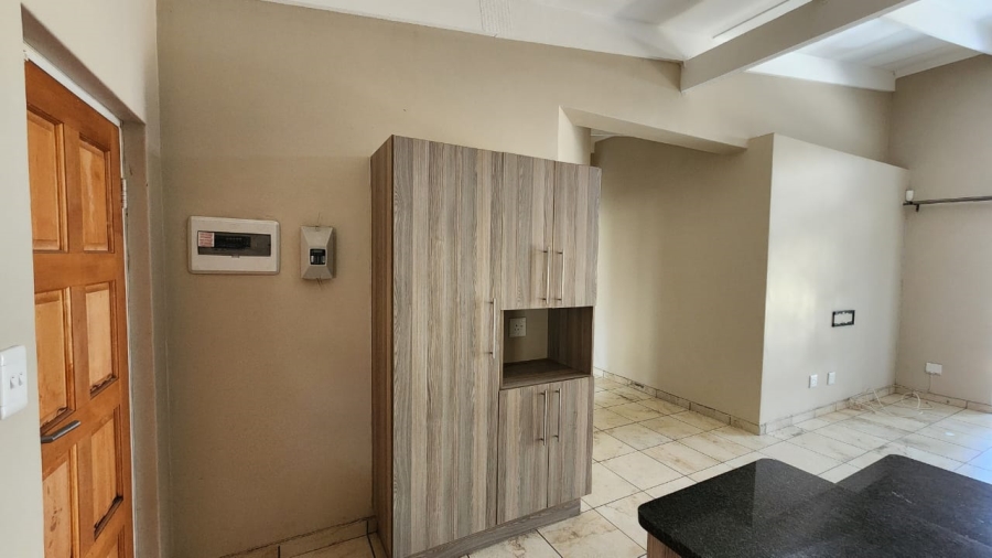 To Let 3 Bedroom Property for Rent in Waterval East North West